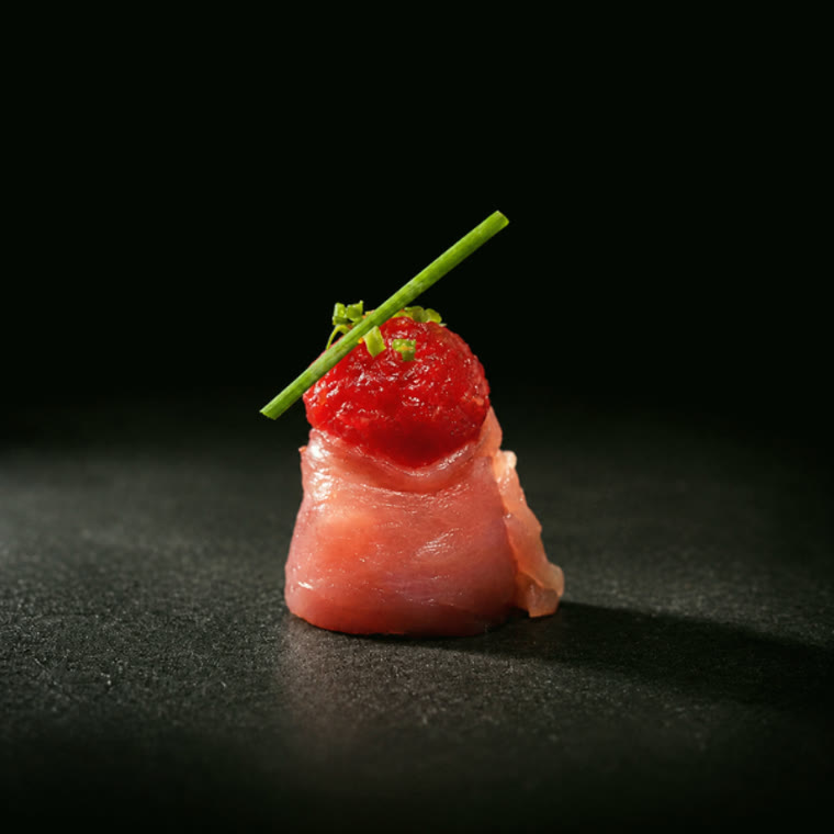 Poisson blanc roulé, tartare de tomate