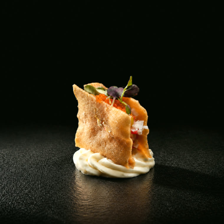 Tuile croustillante, poisson blanc