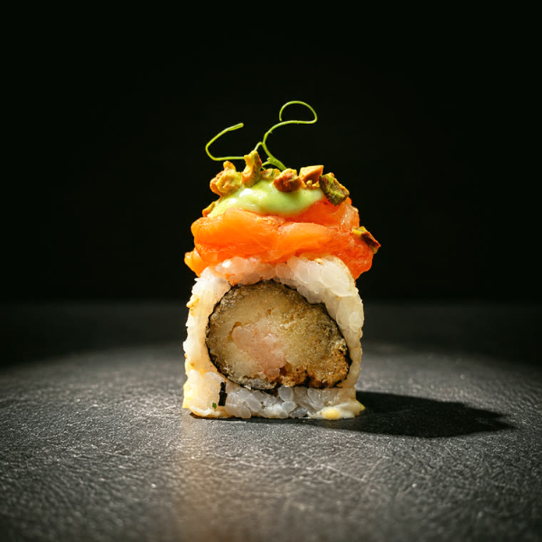 Maki crevette tempura, saumon & avocat