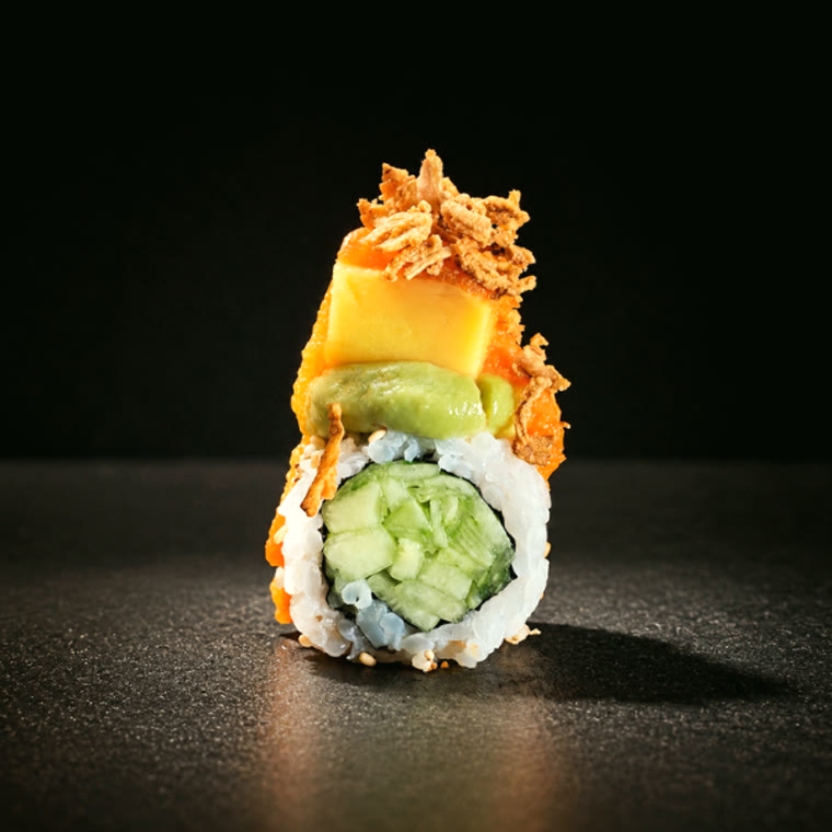 Maki concombre, mangue & avocat